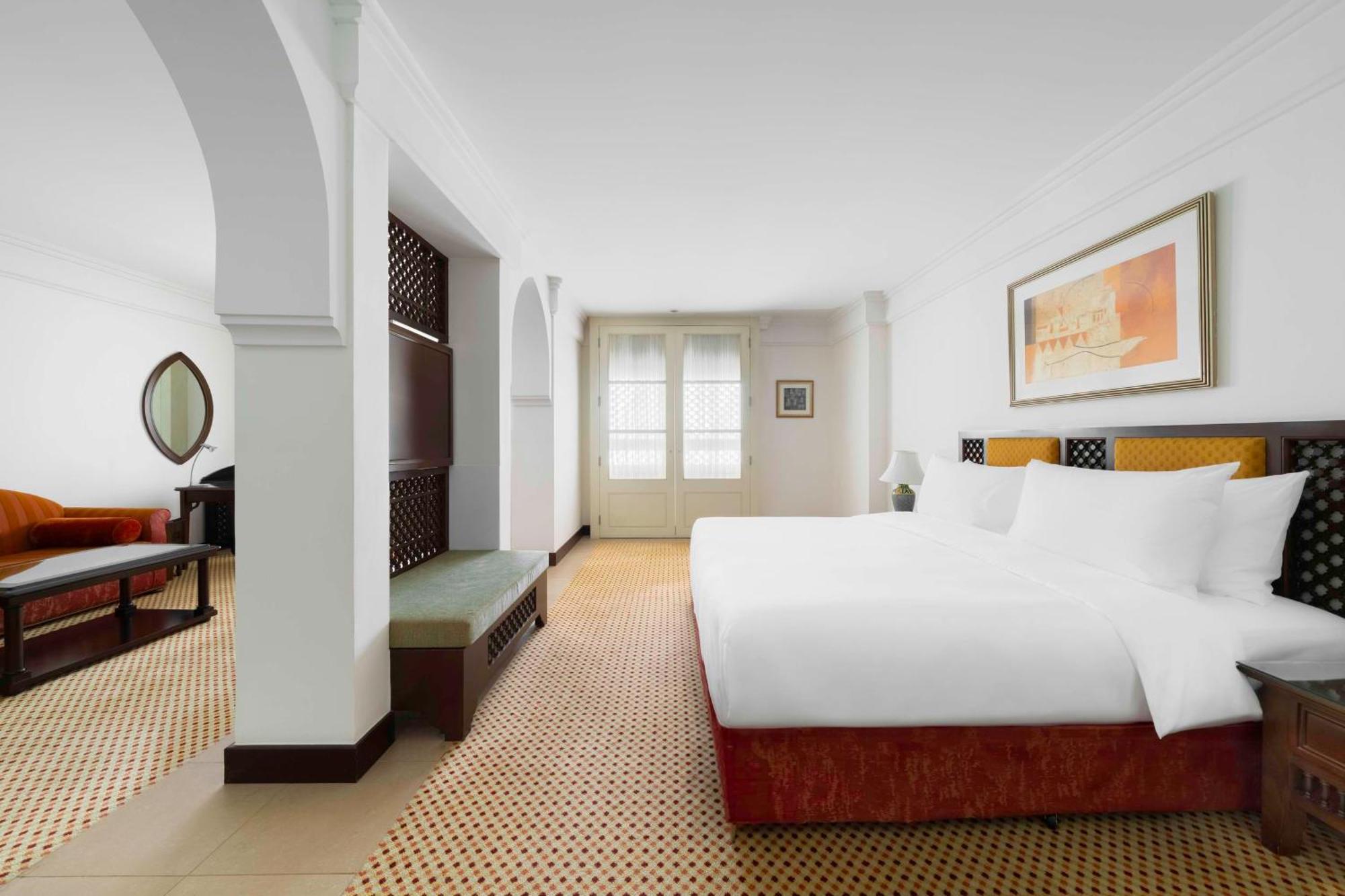 Radisson Blu Hotel, Rijád Exteriér fotografie A suite at the hotel