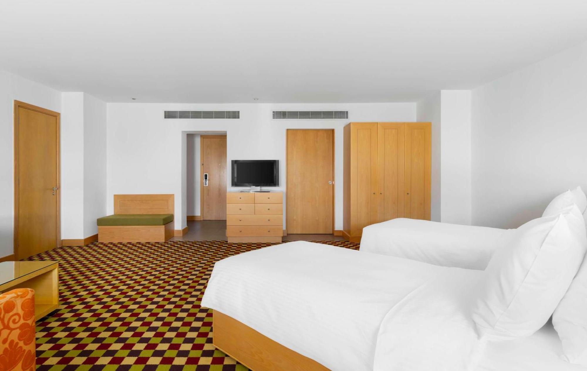 Radisson Blu Hotel, Rijád Exteriér fotografie A room at the hotel