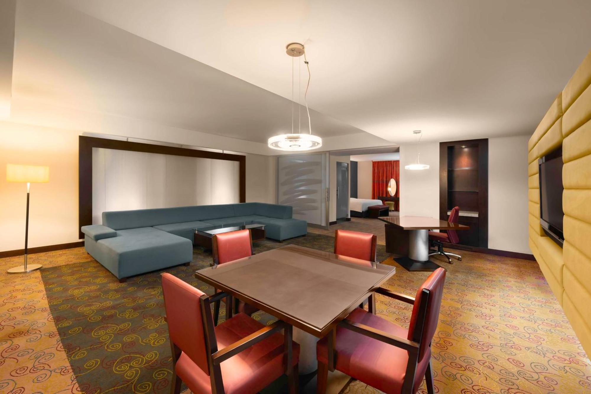 Radisson Blu Hotel, Rijád Exteriér fotografie A suite at the Renaissance Hotel